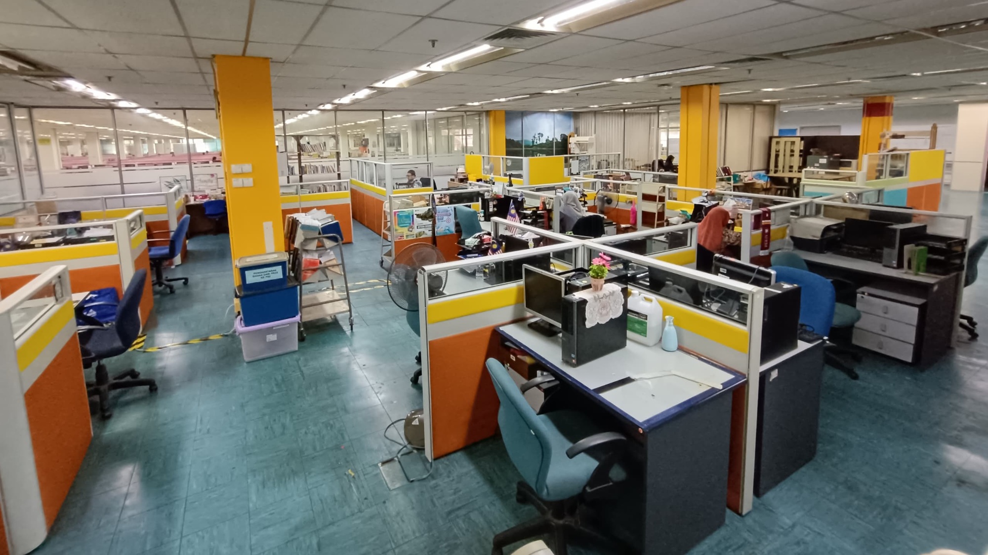 Projek Susun Atur Semula Stesen Kerja Staf SPK PSZJB 2024 | Seksyen ...
