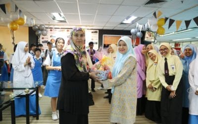 Lawatan daripada SMK Permas Jaya
