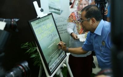 Pembangunan Koleksi Khazanah Intelektual Johor Di Perpustakaan Universiti Teknologi Malaysia  : Suatu Perkongsian