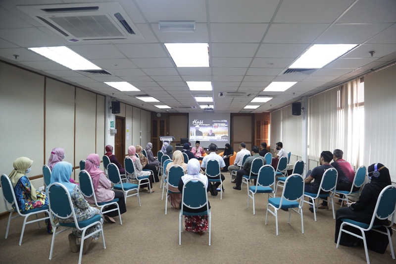 K-Sharing: Haji Yang Tertangguh  UTM Library News