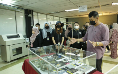 Lawatan Akademik Pelajar UNIMAS ke Perpustakaan UTM