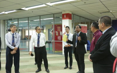 Lawatan Panel Penilai Akreditasi dan Washington Accord ke Perpustakaan UTM