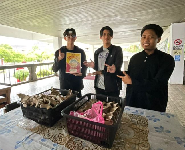 Free Food For Students @ UTM Library