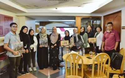 Taklimat Maklumat dan Koleksi Kampung Bharu di Gallery@UTM KL