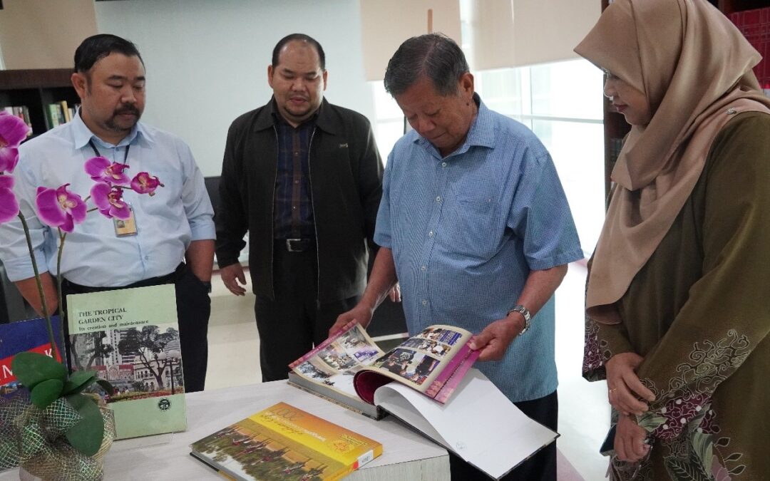 Lawatan Tan Sri Dr. Salleh Mohd Nor, Pro Canselor UTM Ke Perpustakaan Raja Zarith Sofiah