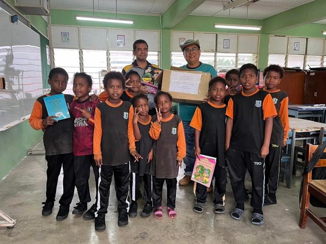 Program Khidmat Masyarakat Perpustakaan UTM & Sahabat Jariah Malaysia untuk Kelas Khas Chup Badui Sikulah di Lipis, Pahang