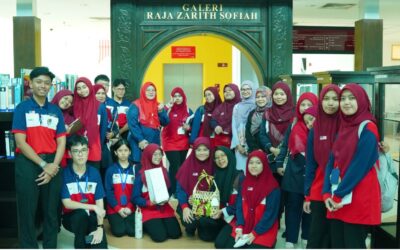 Kunjungan Kelab Kembara Tingkatan 6, SMK Skudai ke Perpustakaan Raja Zarith Sofiah, Universiti Teknologi Malaysia.